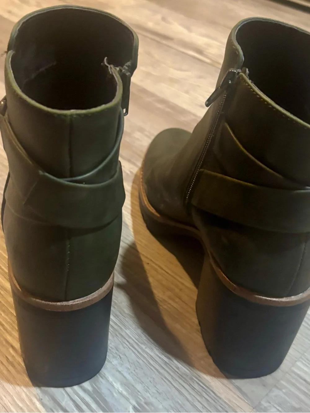 Naturalizers Women’s Forest Green Ankle Boots - Classic Block Heel